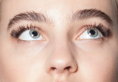 Everything You Need to Know About the Risks of Eyebrow Waxing